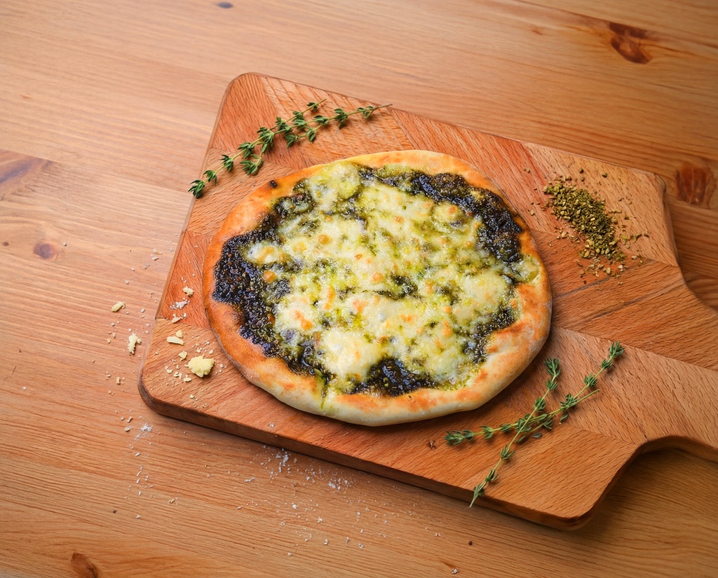 [F0198] Mozerrella and Thyme Mnakesh