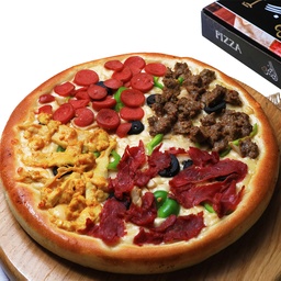 [890] بيتزا مشكل لحوم
